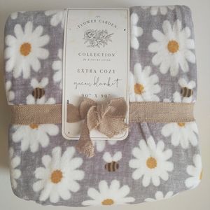🎁The Flower Garden Queen Blanket